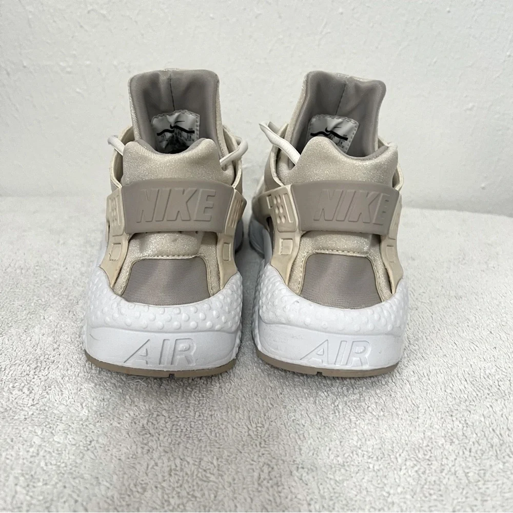 Nike Air Huarache Women Size 11 Athletic Running Shoes Beige White 634835-018